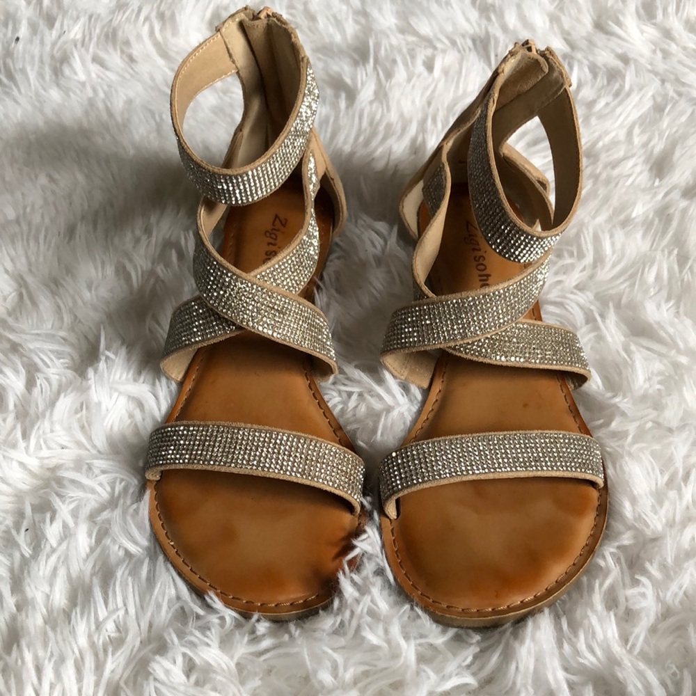 Trendy strappy rhinestone sandals, tan faux suede